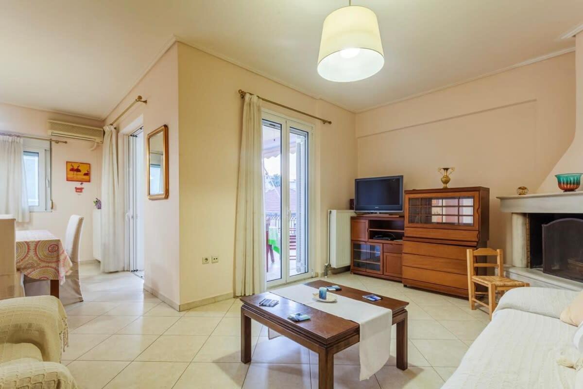 Spacious Urban Haven-Family Home, Perfect Location Kalamata Exterior photo